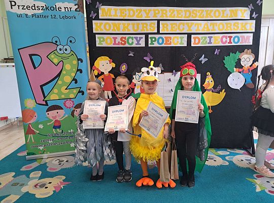 Dzieci biorące udział w konkursie