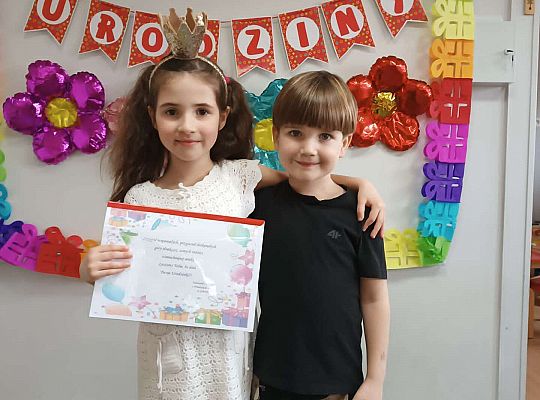 Solenizantka z chłopcem