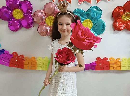 Solenizantka z kwiatami