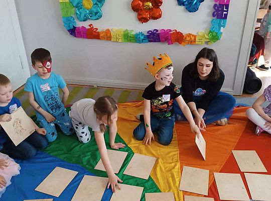 Solenizant rozwiązuje zadania