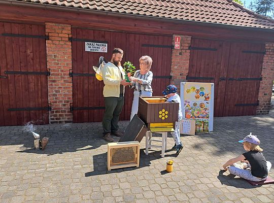 Pani dyrektor dziękuje za przeprowadzenie zajęć