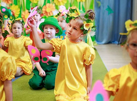 Dzieci podczas tańca