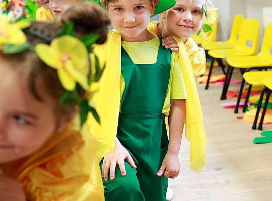 Dzieci podczas tańca