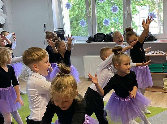 Dzieci w tańcu