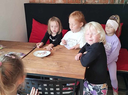 Gr. III Manufaktura Słodyczy w Łebie