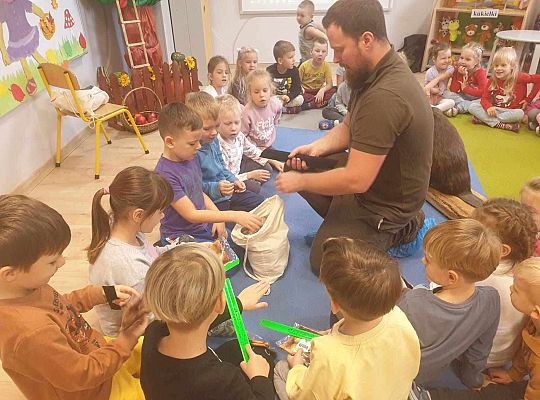 Gr. II i IV Spotkanie z leśniczym - tatą Jędrka