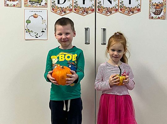 Dzieci z dyniami