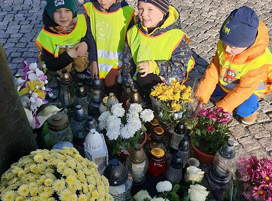 Gr. IV Pamiętamy o zmarłych