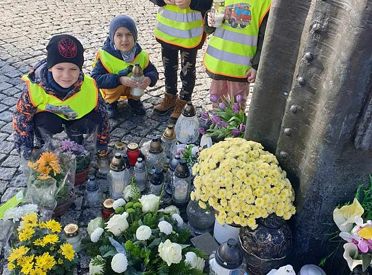 Gr. IV Pamiętamy o zmarłych