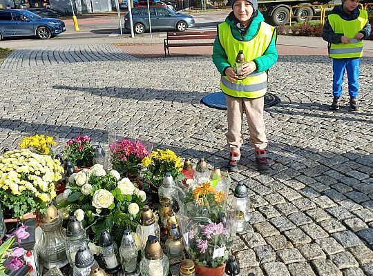 Gr. III Pamiętamy o zmarłych