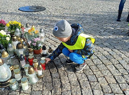 Gr. III Pamiętamy o zmarłych