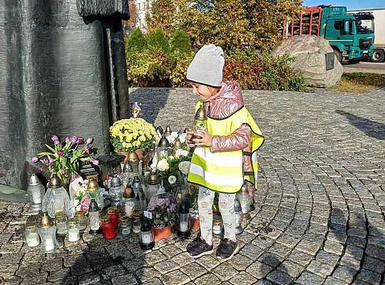 Gr. III Pamiętamy o zmarłych