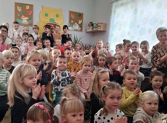 Teatrzyk "Powrót w krainę baśni"