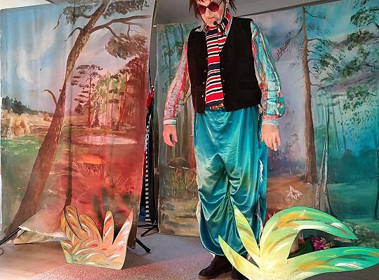 Teatrzyk "Powrót w krainę baśni"