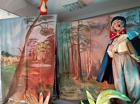 Teatrzyk "Powrót w krainę baśni"