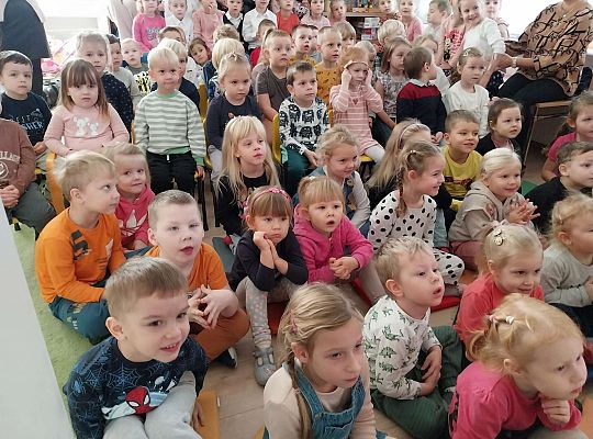Teatrzyk "Powrót w krainę baśni"