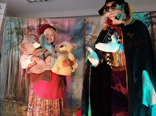 Teatrzyk "Powrót w krainę baśni"