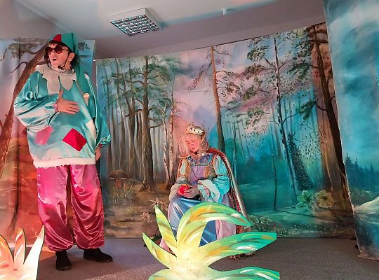 Teatrzyk "Powrót w krainę baśni"