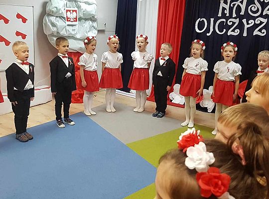 Gr. IV " Barwy naszej Ojczyzny" - popołudniowe spotkanie patriotyczne