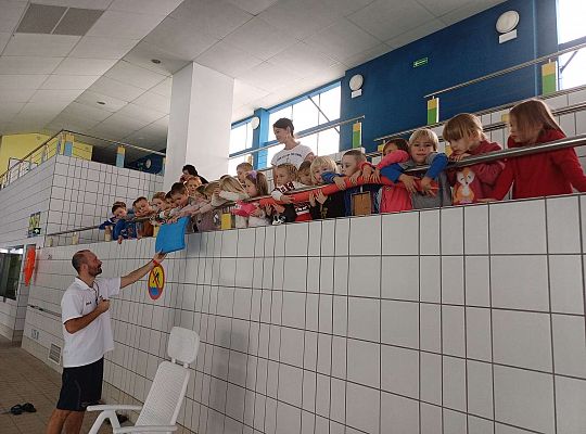 Gr. III Wyjście na basen