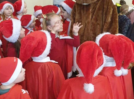 Gr. IV Koncert Mikołajkowy w Zespole Szkół Mechaniczno - Informatycznych