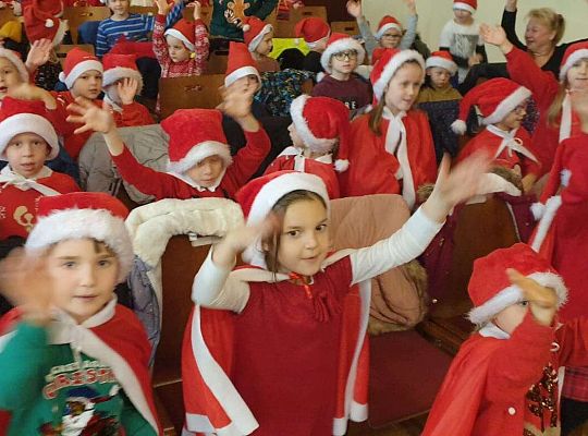 Gr. IV Koncert Mikołajkowy w Zespole Szkół Mechaniczno - Informatycznych