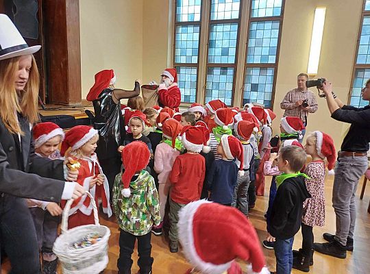 Gr. III Koncert Mikołajkowy w Zespole Szkół Mechaniczno - Informatycznych