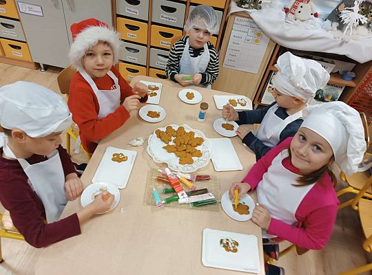 Gr. IV Ozdabiamy pierniczki