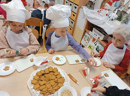 Gr. IV Ozdabiamy pierniczki