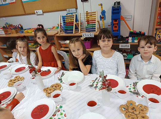 Gr. IV Wigilia oraz spotkanie z Mikołajem