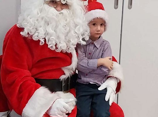 Dziecko z Mikołajem