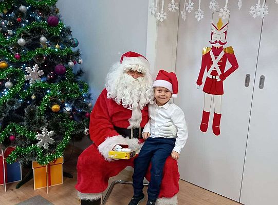 Dziecko z Mikołajem