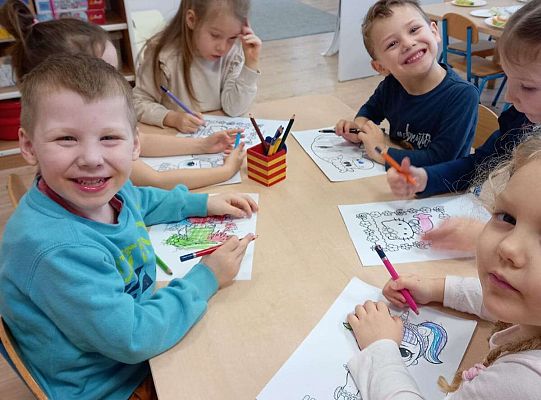 Dzieci rysują