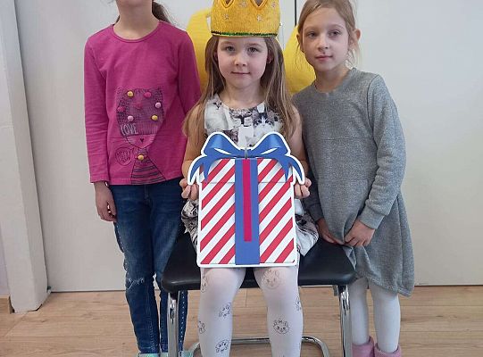 Dziewczynki z solenizantką