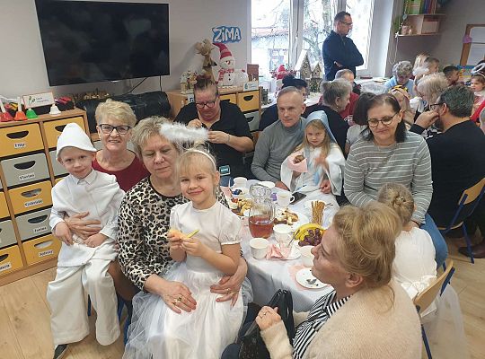 Gr. IV Dzień Babci i Dziadka