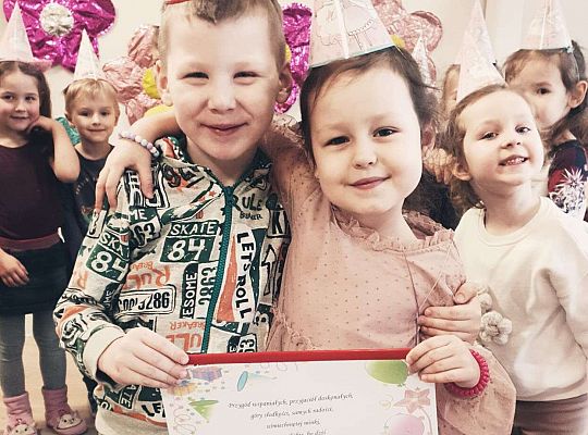 Solenizantka z kolegą