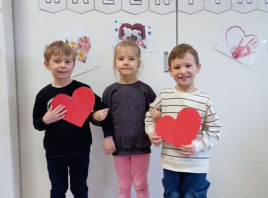 Dzieci z serduszkami