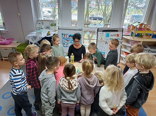 Gr.III Eksperymentujemy i doświadczamy