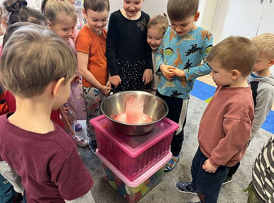 Dzieci eksperymentują