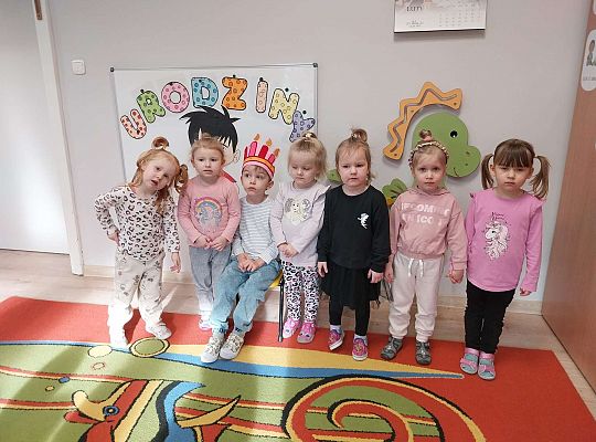 Solenizant z dziewczynkami