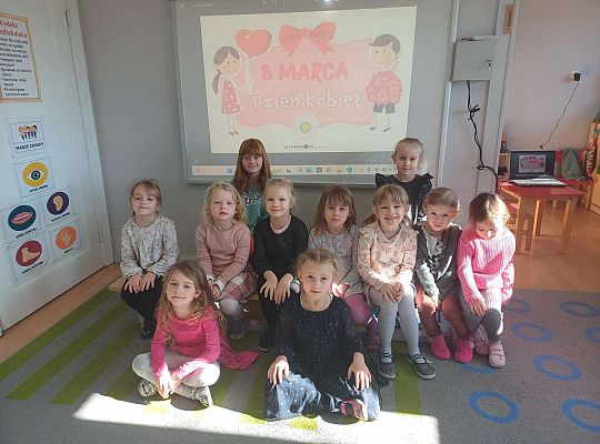 Gr. III DZIEŃ KOBIET