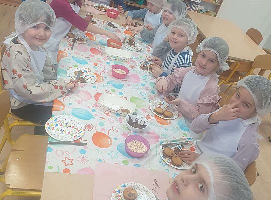 Gr. IV Bawimy się w cukierników