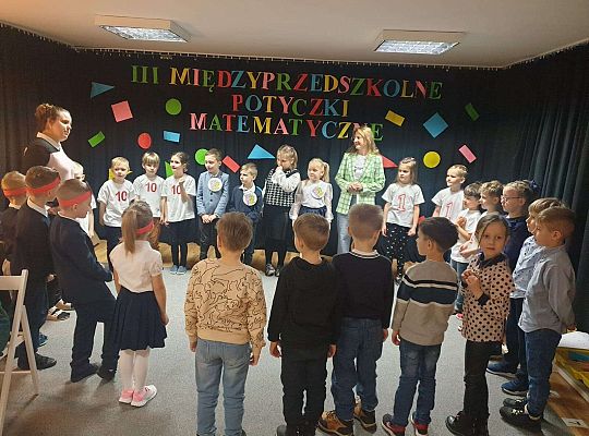 Gr.IV "Jestem chwat - z matematyką za pan  brat" - III międzyprzedszkolne potyczki matematyczne w Przedszkolu nr 9.