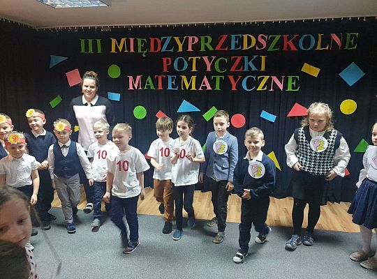 Gr.IV "Jestem chwat - z matematyką za pan  brat" - III międzyprzedszkolne potyczki matematyczne w Przedszkolu nr 9.