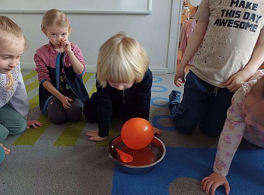 Gr. III Co pływa? Co tonie?