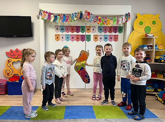 Dzieci z gotową skarpetką