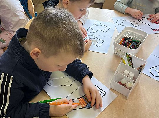 Praca przy stolikach