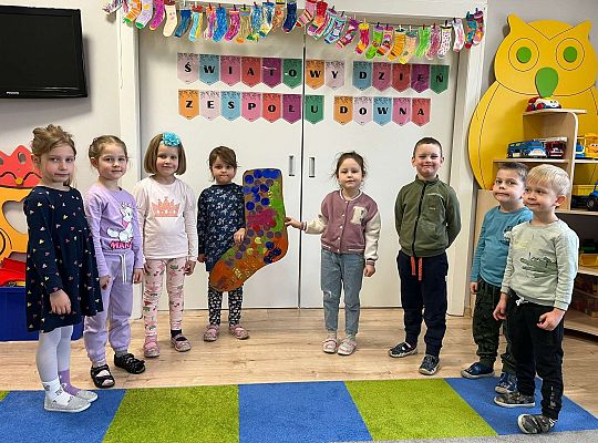 Dzieci z gotową skarpetką