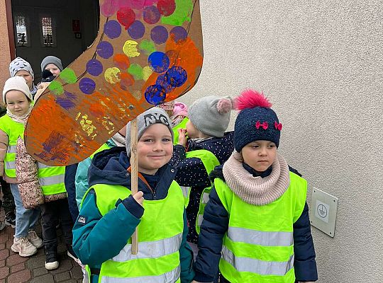 Dzieci przed wyjściem z przedszkola