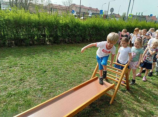 Gr. III Gimnastyka na dworze